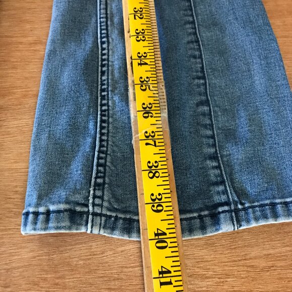 We the Free Flare Jeans Women 24 Blue Mid Rise Stretch Medium Wash Hippie 16490 - Picture 5 of 12